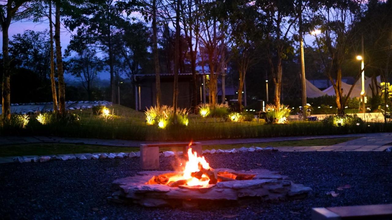 The Wild Khao Yai Hotel Klang Dong Kültér fotó