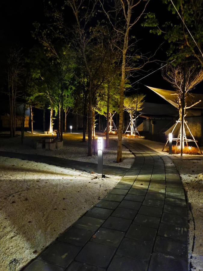 The Wild Khao Yai Hotel Klang Dong Kültér fotó